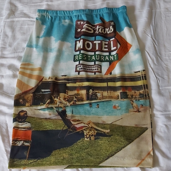 Funky/Mod/Retro skirt - Picture 1 of 3